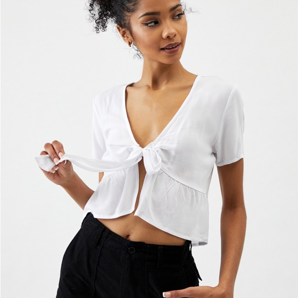 pacsun la hearts white tie front woven crop top